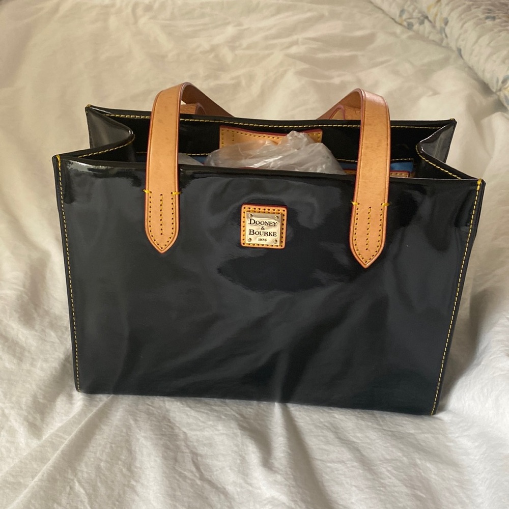 Black DOONEY & BOURKE hand bag